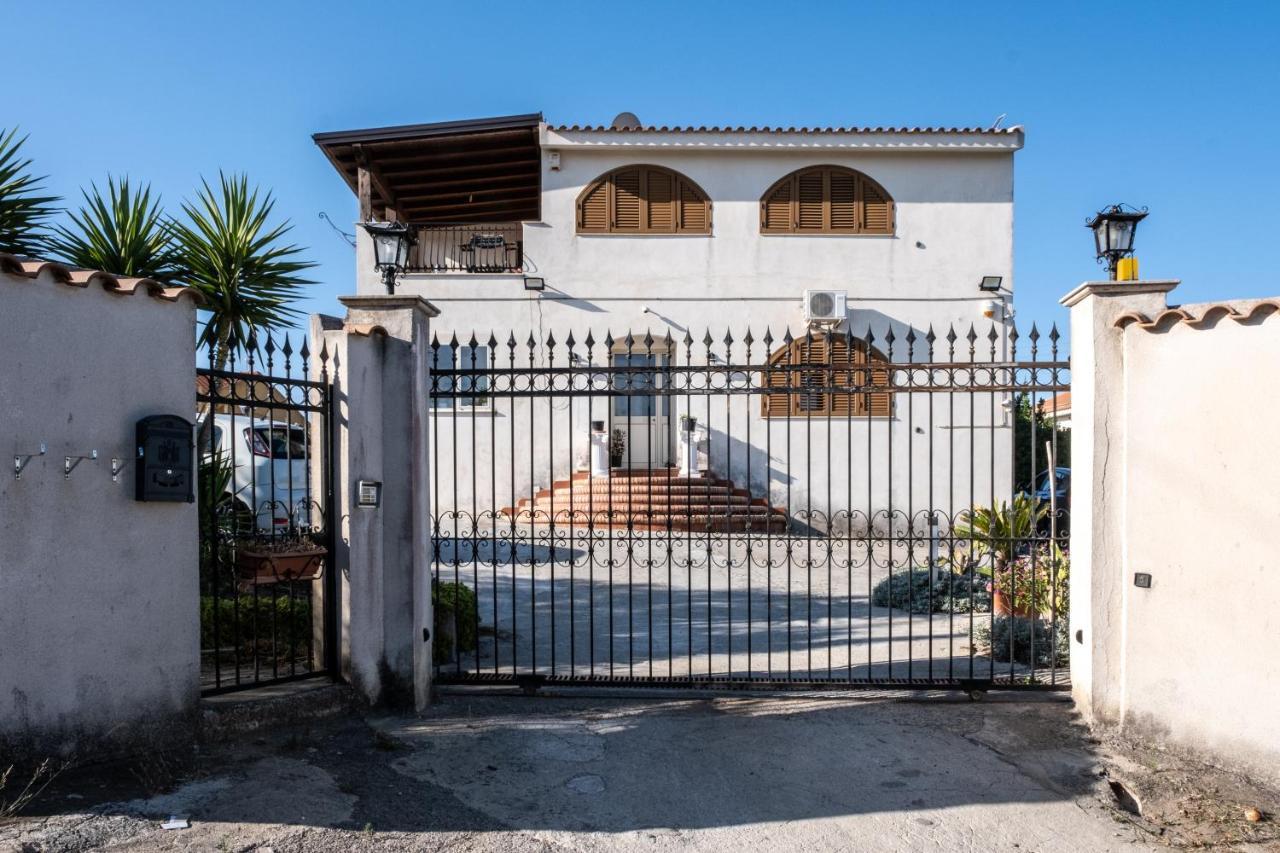 Un Posto Al Sole - Caltanissetta Apartment Exterior foto